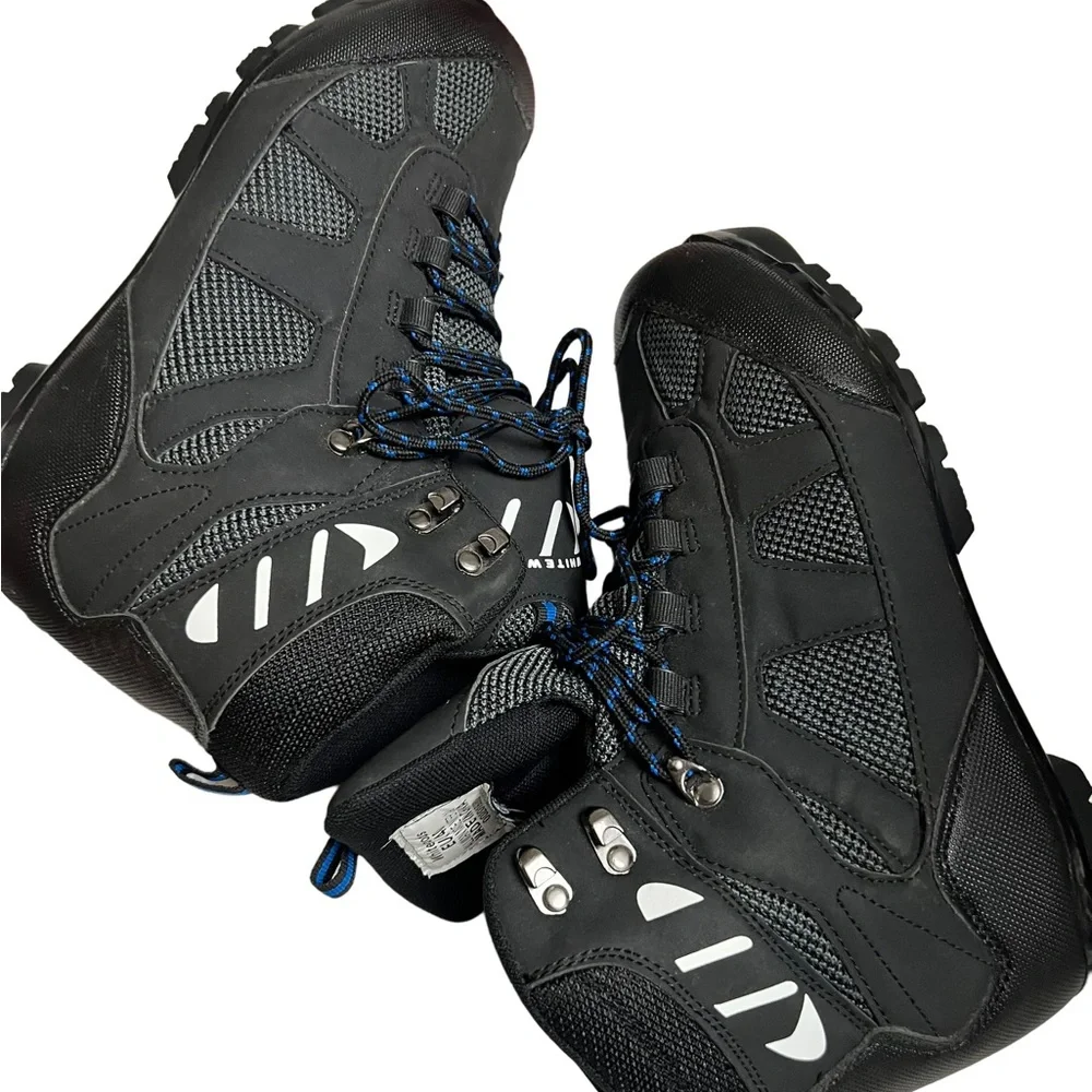 White woods Adult ski boots Unisex sz 40